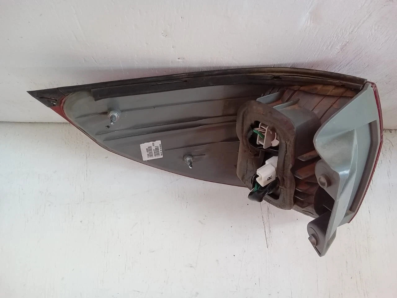 2006-2010 TOYOTA SIENNA TAIL LIGHT REAR LAMP RIGHT PASSENGER SIDE 81550AE020