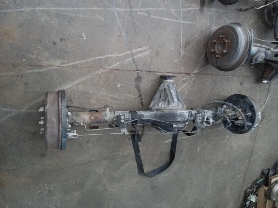 2000 Nissan Frontier 3.3L V6 REAR END DIFFERENTIAL AXLE W/O LOCKER W/ ABS
