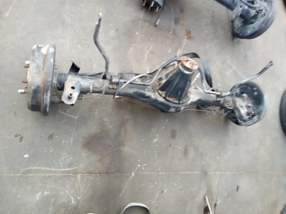 96-02 TOYOTA 4RUNNER REAR END DIFFERENTIAL AXLE CARRIER COMPLETE W/O ABS-A02A