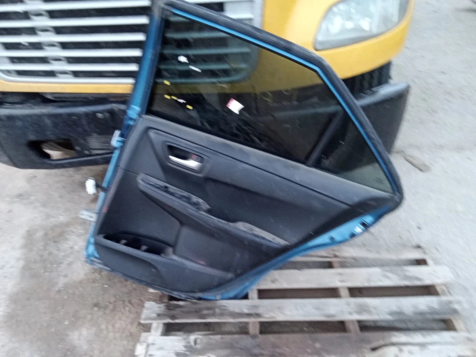 2015 2016 2017 TOYOTA CAMRY REAR RIGHT SIDE DOOR - COLOR 8T7