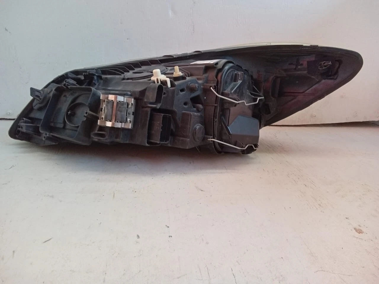 2011 - 2013 VOLVO C30 T5 HEADLIGHT HEADLAMP RIGHT PASSENGER SIDE - LE08F6184
