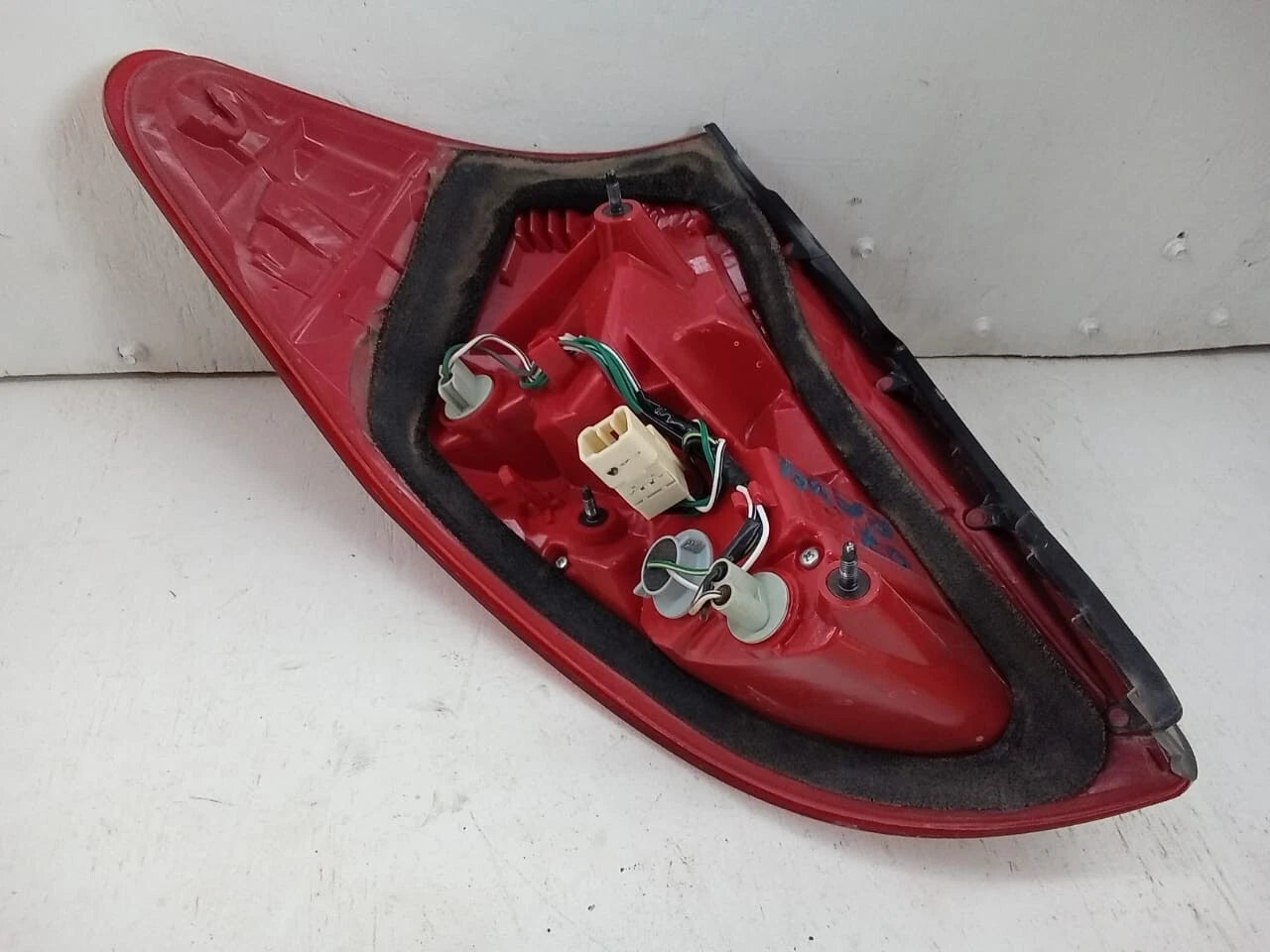2006-2008 TOYOTA RAV4 TAIL LIGHT REAR LAMP RIGHT PASSENGER SIDE 81561-42100