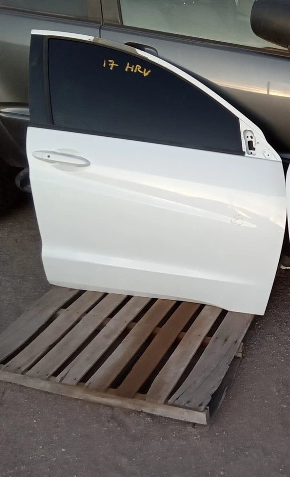 16 17 18 19 20 21 22 HONDA HRV FRONT RIGHT PASSENGER SIDE DOOR ASSEMBLY RH