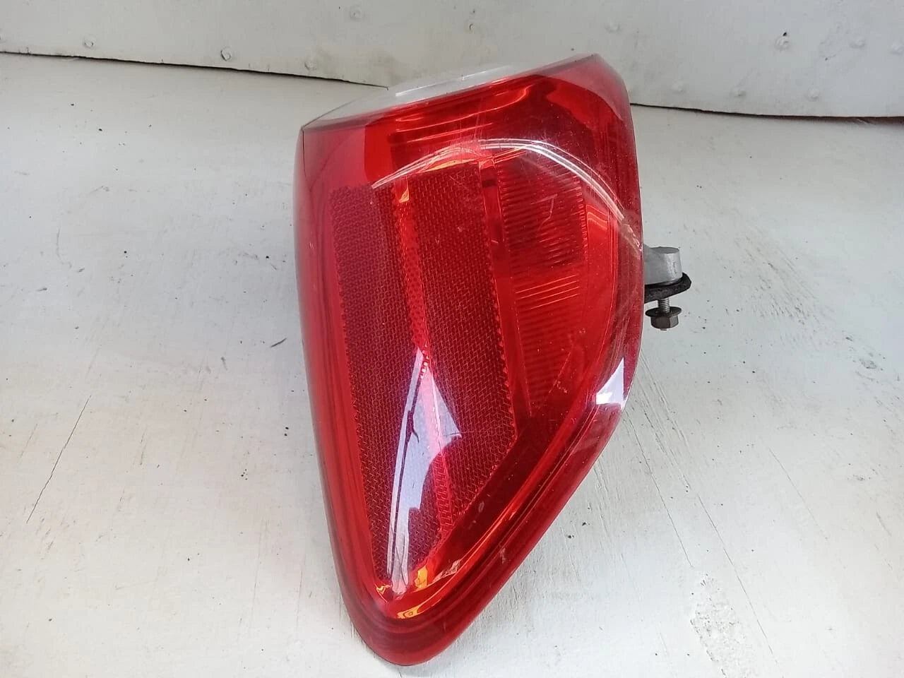 2011-2013 TOYOTA COROLLA TAIL LIGHT REAR LAMP LEFT DRIVER SIDE - SAE AIP2ST 09