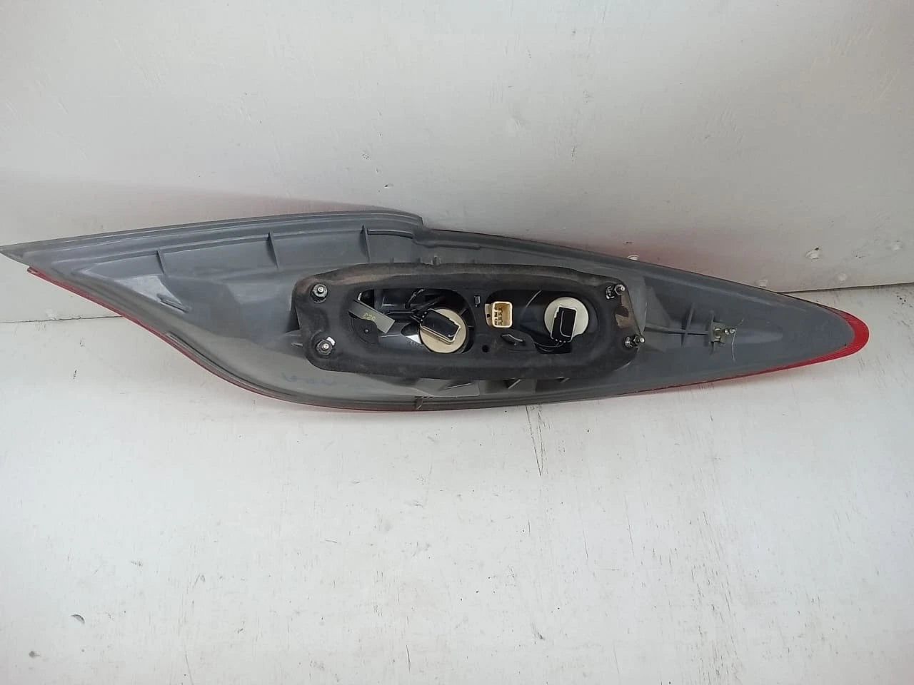 2004-2006 TOYOTA SOLARA TAIL LIGHT REAR LAMP LEFT DRIVER SIDE 06-67L, 0667L, AIP2RST