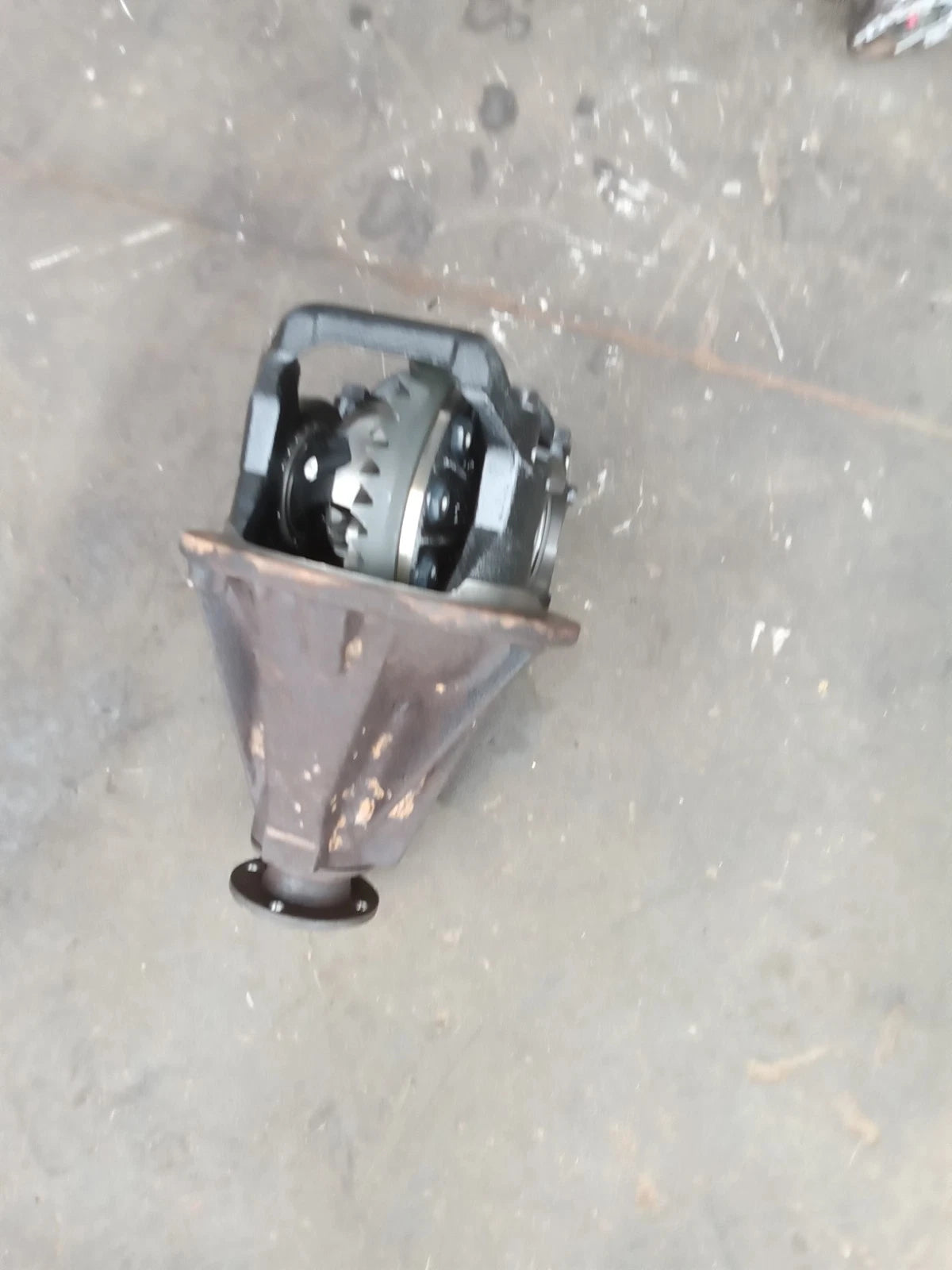 01 -07 TOYOTA SEQUOIA V8 4.7L 4WD REAR DIFFERENTIAL CARRIER 3RD MEMBER 41110-35751