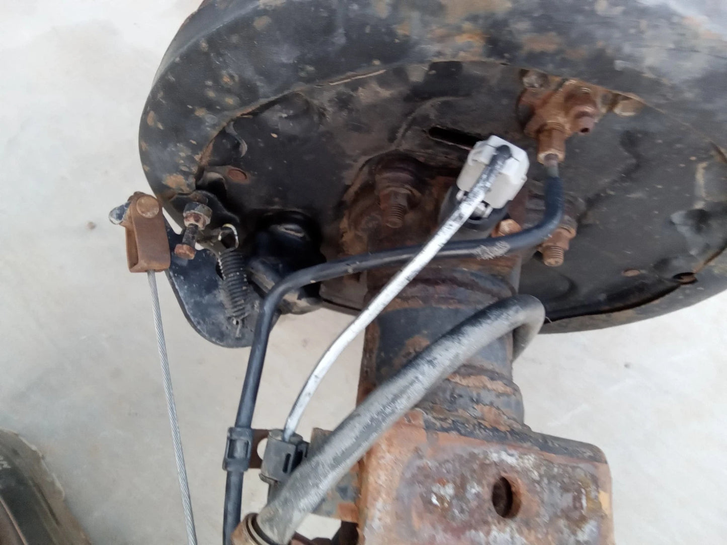 00-06 TOYOTA TUNDRA ACC CAB (1.5 DOORS) 4.7L 4WD 4X4 REAR END DIFFERENTIAL AXLE