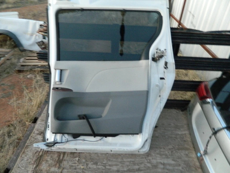 2011 2012 2013 2014 TOYOTA SIENNA REAR RIGHT PASSENGER SIDE DOOR ASSEMBLY