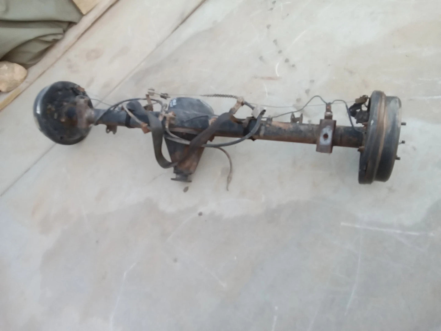 00-06 TOYOTA TUNDRA ACC CAB (1.5 DOORS) 4.7L 4WD 4X4 REAR END DIFFERENTIAL AXLE