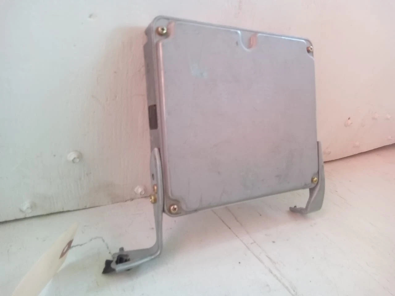01-02 TOYOTA TUNDRA 4.7L 4WD ENGINE COMPUTER CONTROL MODULE ECU ECM 89661-0C240