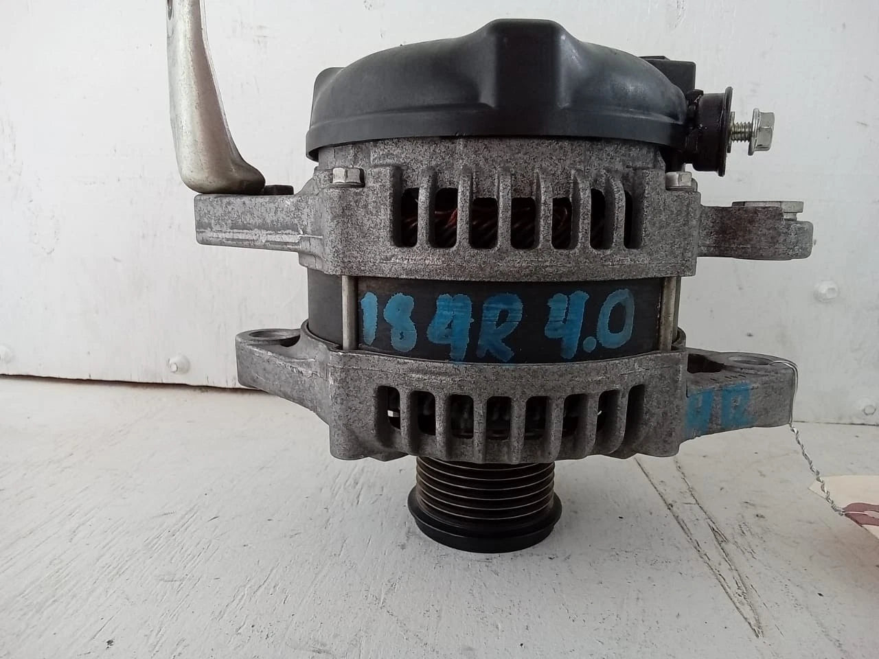 2010-2021 TOYOTA 4RUNNER 4.0L ALTERNATOR GENERATOR 27060-31190 / 104210-2865