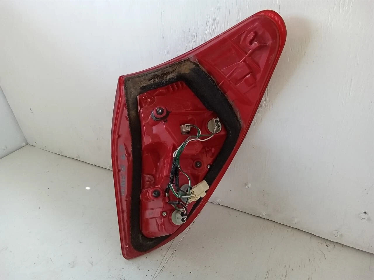 2006-2008 TOYOTA RAV4 TAIL LIGHT REAR LAMP LEFT DRIVER SIDE 81561-42100