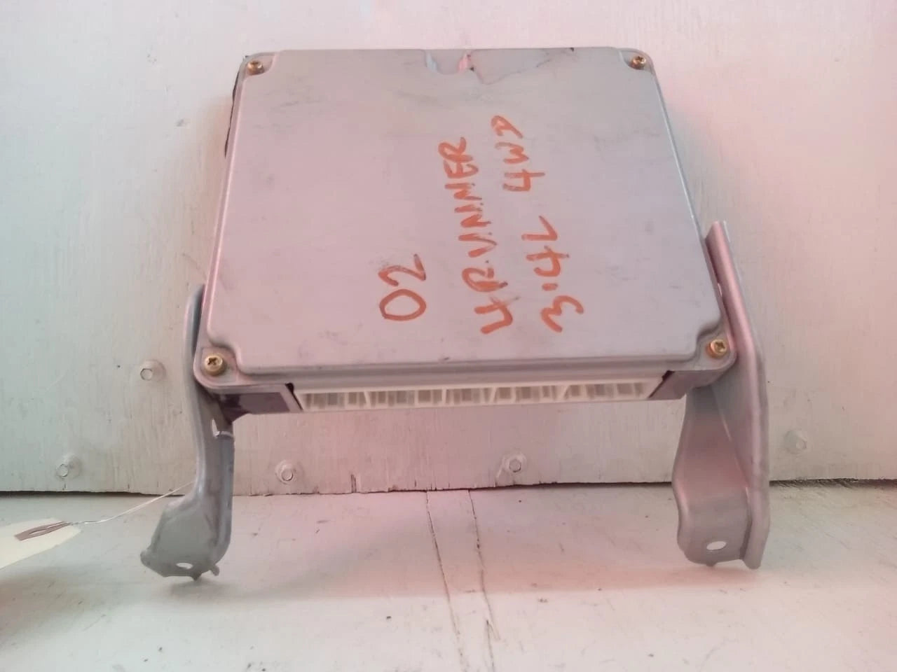 2002 TOYOTA 4RUNNER 4WD 3.4L ENGINE COMPUTER CONTROL MODULE ECU ECM 89666-35590