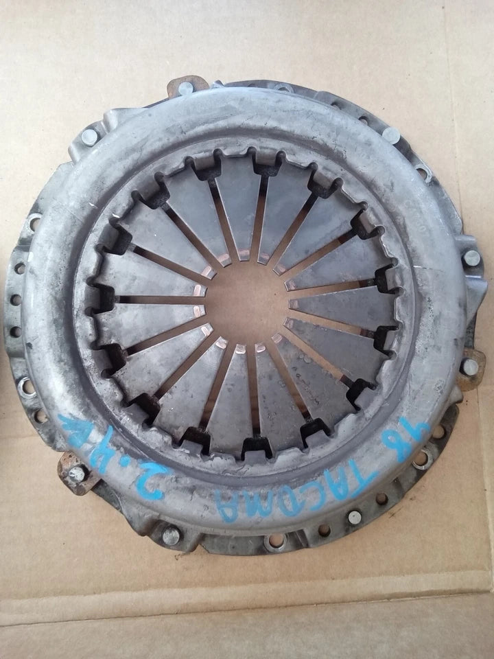1995-2004 TOYOTA TACOMA CLUTCH PRESSURE PLATE AND DISC - OEM