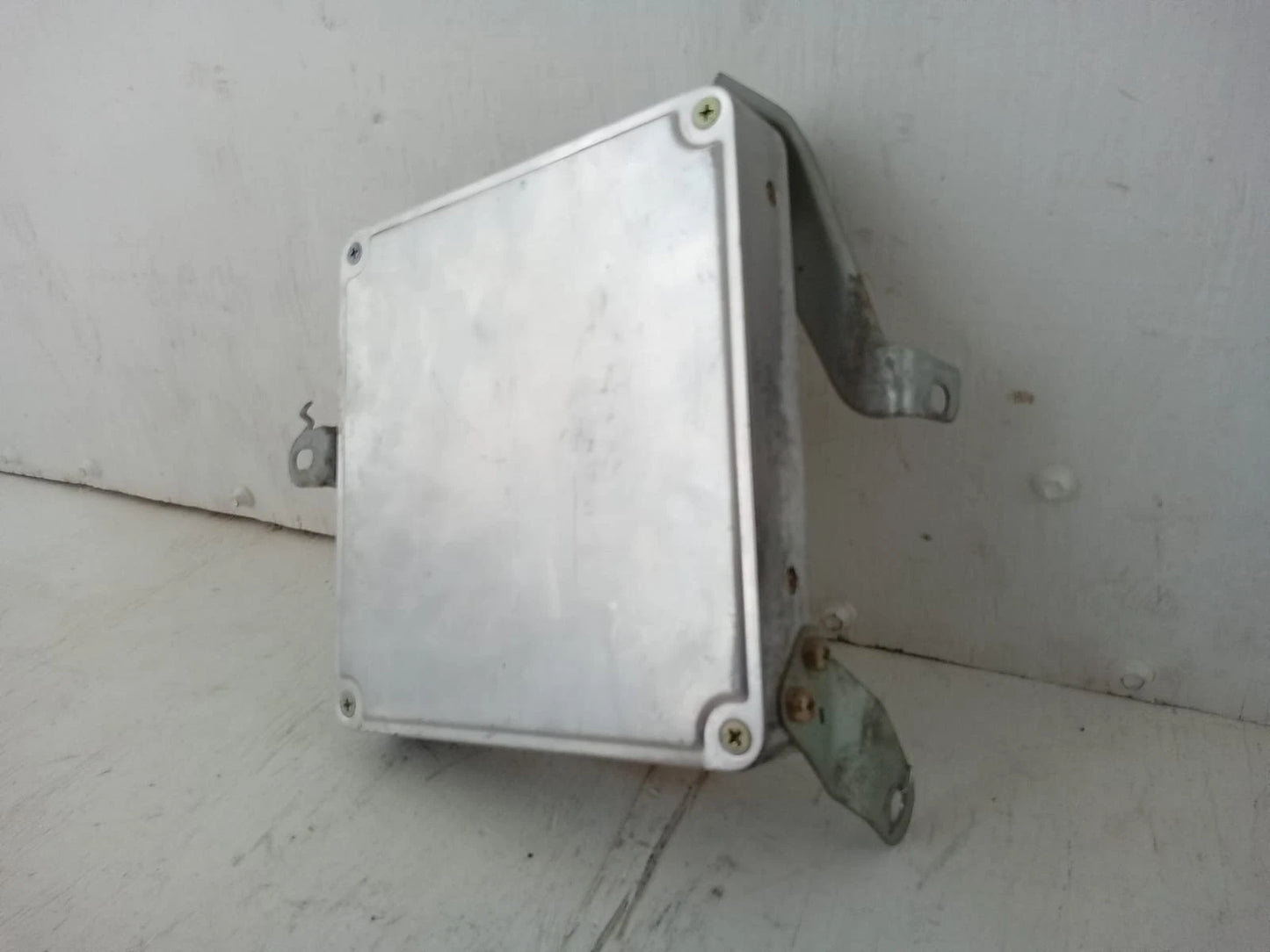 1989 TOYOTA PICKUP TRUCK 3.0L ENGINE COMPUTER CONTROL MODULE ECU ECM 89661-35210