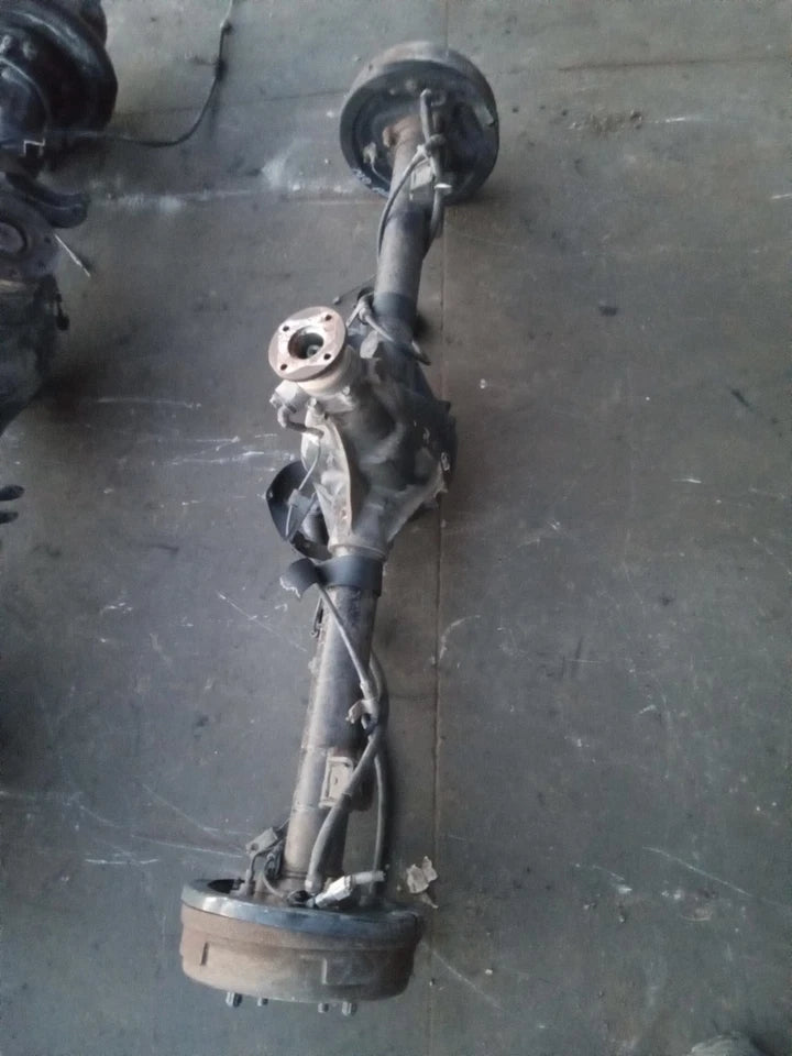 2001 2002 Nissan Frontier 2.4L 4CYL REAR END DIFFERENTIAL AXLE W/ LOCKER W/O ABS