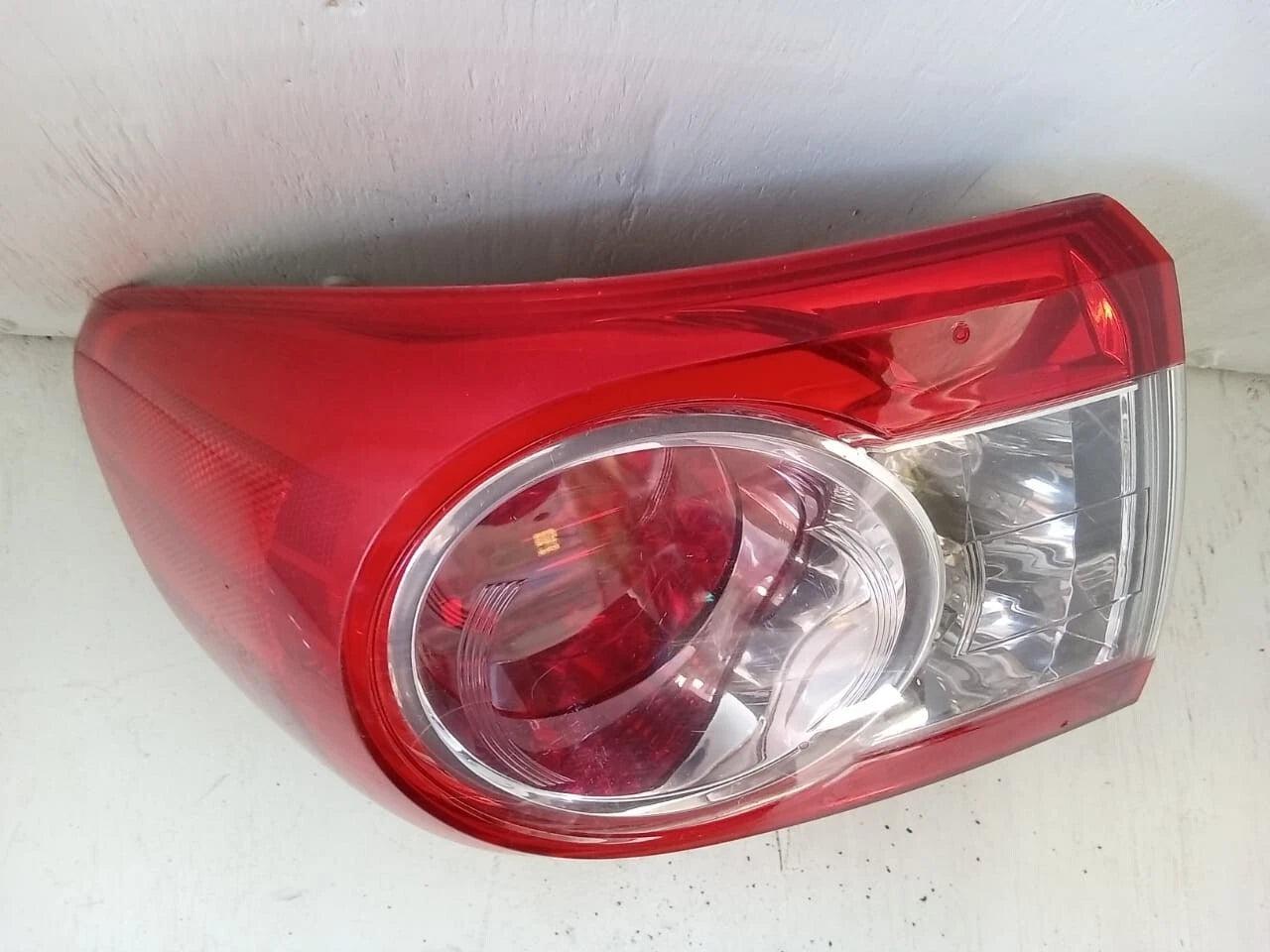 2011-2013 TOYOTA COROLLA TAIL LIGHT REAR LAMP LEFT DRIVER SIDE - SAE AIP2ST 09