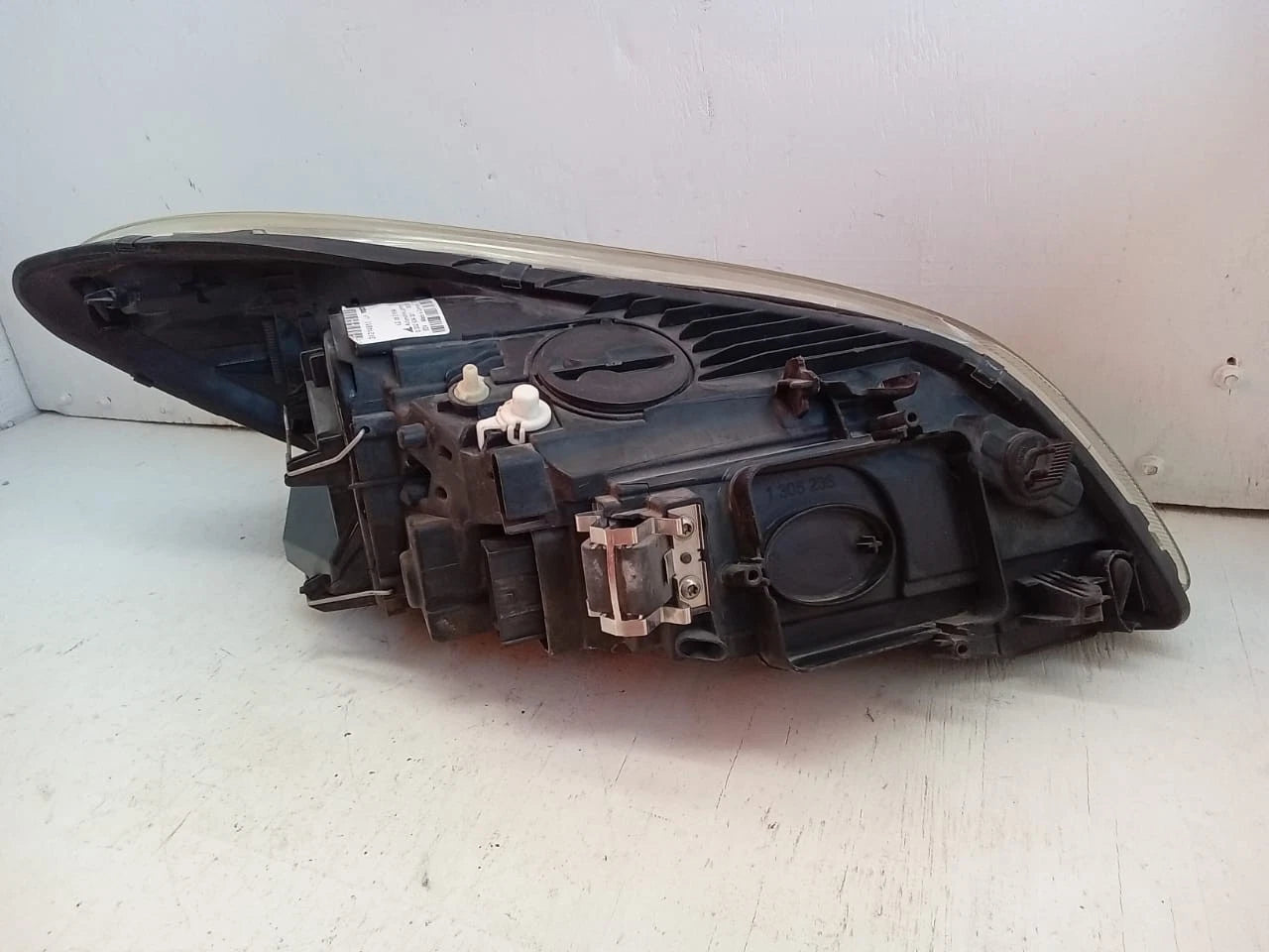 2011 - 2013 VOLVO C30 T5 HEADLIGHT HEADLAMP LEFT DRIVER SIDE - LE08F6184 31214812