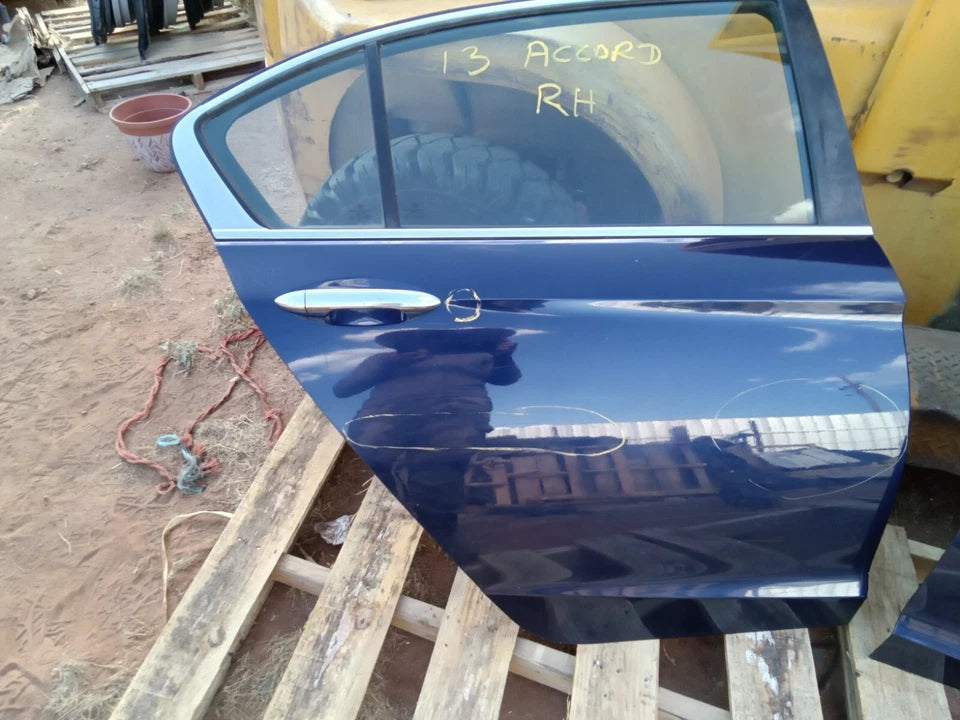13-17 HONDA ACCORD SDN FRONT & REAR RIGHT PASSENGER SIDE 2 DOORS - BLUE B588PX