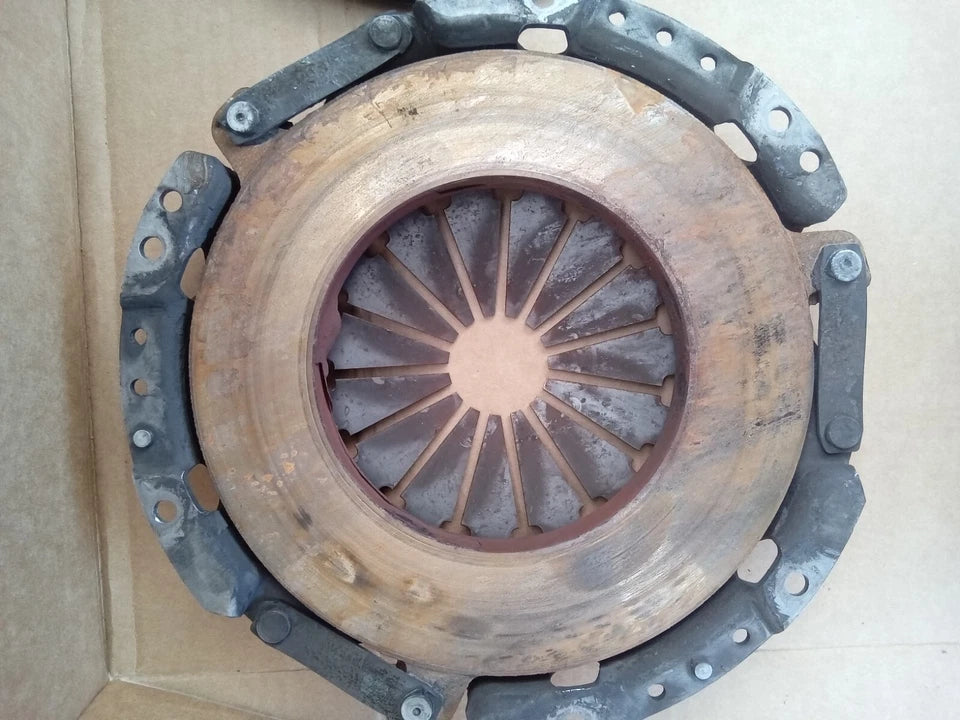 1995-2004 TOYOTA TACOMA CLUTCH PRESSURE PLATE AND DISC - OEM