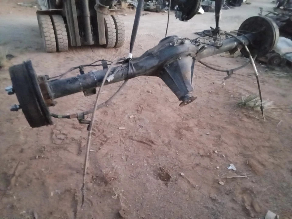 2005- 2015 TOYOTA TACOMA REAR END DIFFERENTIAL CARRIER AXLE W/O LOCKER 5 LUG