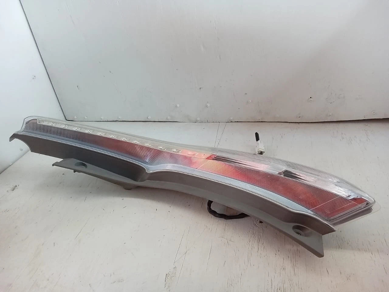 2013-2014 NISSAN LEAF REAR LAMP RIGHT PASSENGER SIDE 26550-3NA3A