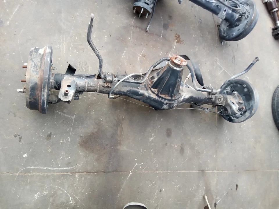 96-02 TOYOTA 4RUNNER REAR END DIFFERENTIAL AXLE CARRIER COMPLETE W/O ABS-A02A