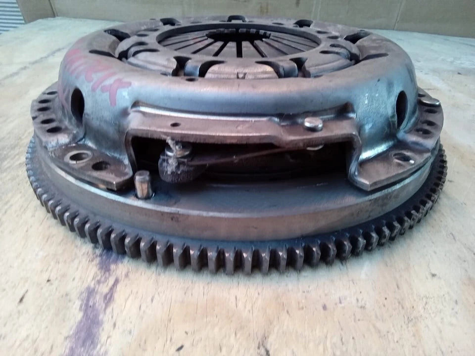 2009 2010 2011 2012 2013 TOYOTA MATRIX 2.4L CLUTCH KIT AND FLYWHEEL - OEM