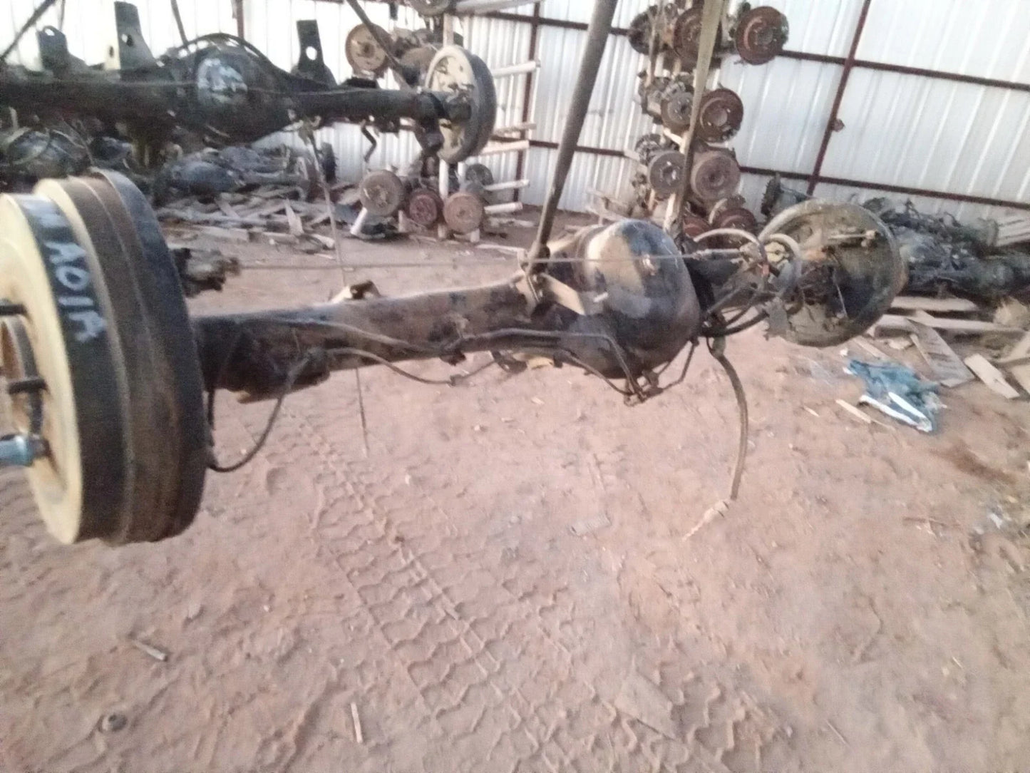 Rear differential axle for 00-06 Toyota Tundra ACC Cab 4.7L 2WD A01A direct replacement part