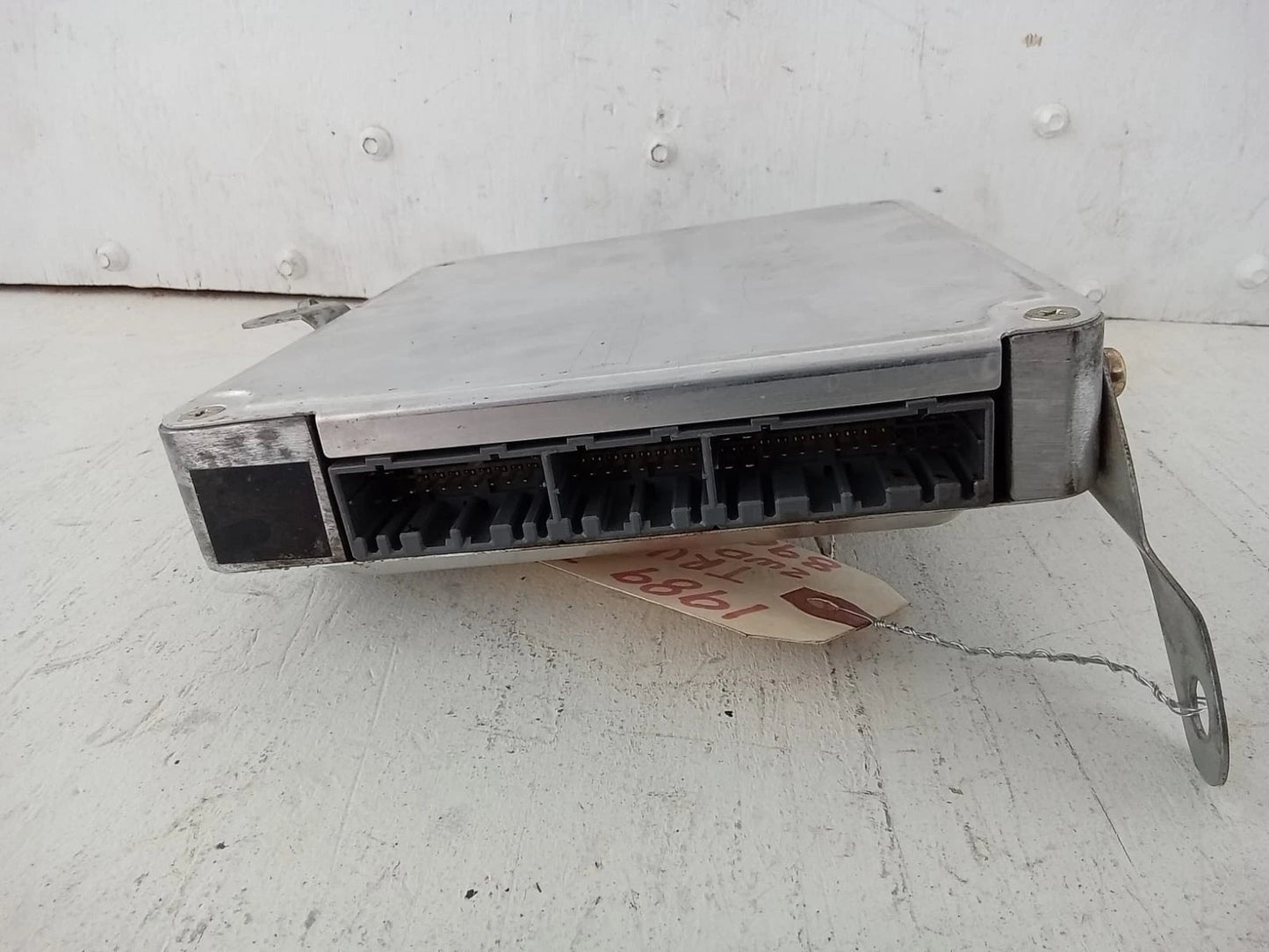 1989 TOYOTA PICKUP TRUCK 3.0L ENGINE COMPUTER CONTROL MODULE ECU ECM 89661-35210