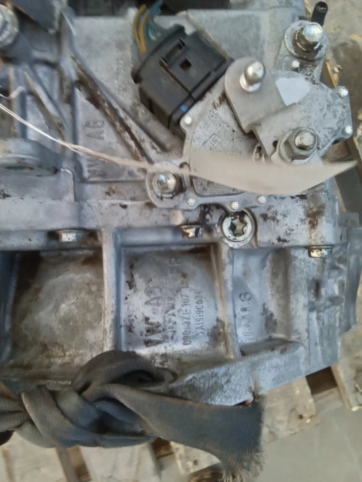 VOLKSWAGEN JETTA RABBIT GOLF 2.5L 2WD AUTOMATIC TRANSMISSION ASSEMBLY ID KGL