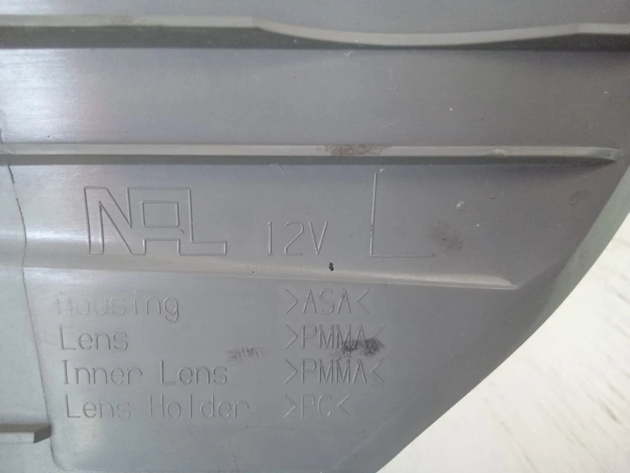 2006-2010 TOYOTA SIENNA TAIL LIGHT REAR LAMP LEFT DRIVER SIDE 81560AE020