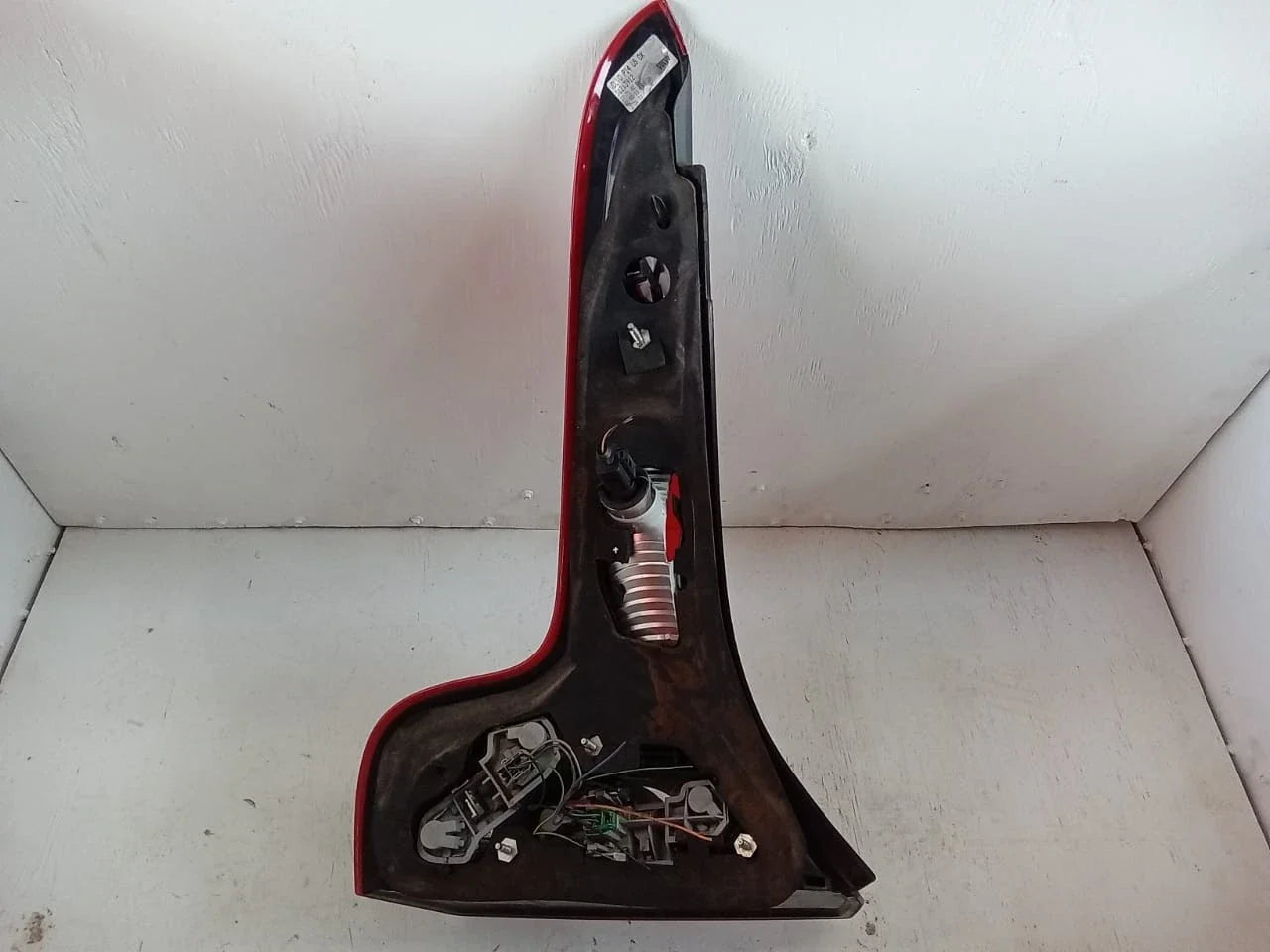 2007-2013 Volvo C30 T5 right rear tail light assembly with red lens and black housing