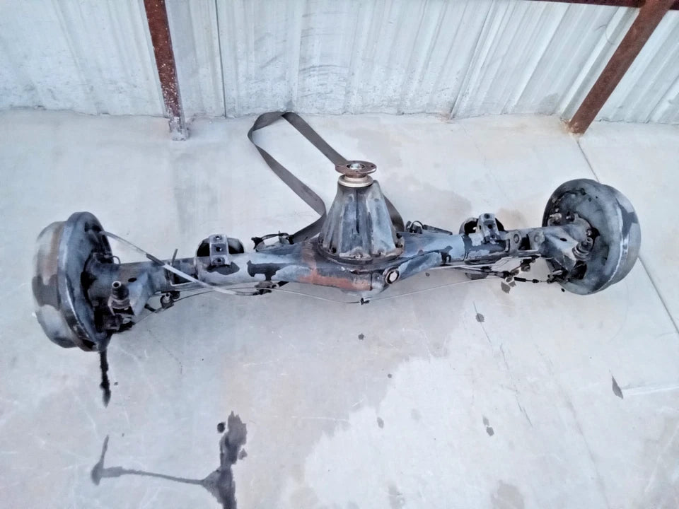 96-02 TOYOTA 4RUNNER REAR END DIFFERENTIAL AXLE CARRIER COMPLETE W/ABS A03A 4.10