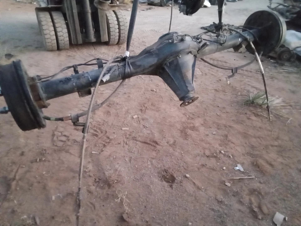 2005- 2015 TOYOTA TACOMA REAR END DIFFERENTIAL CARRIER AXLE W/O LOCKER 5 LUG