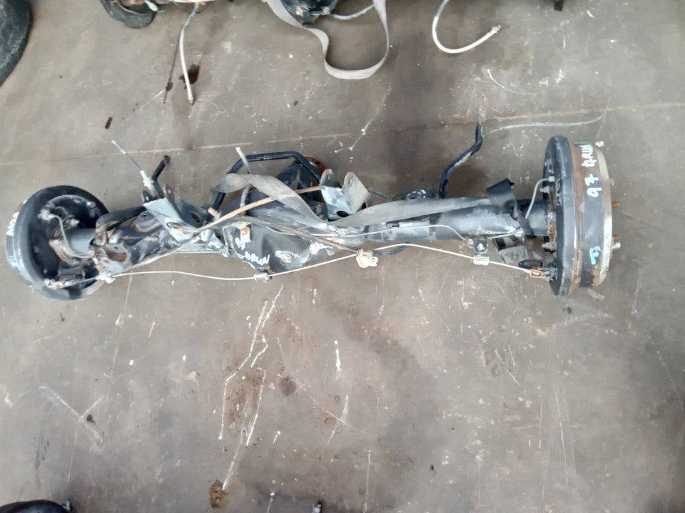 96-02 TOYOTA 4RUNNER REAR END DIFFERENTIAL AXLE CARRIER COMPLETE W/O ABS-A02A
