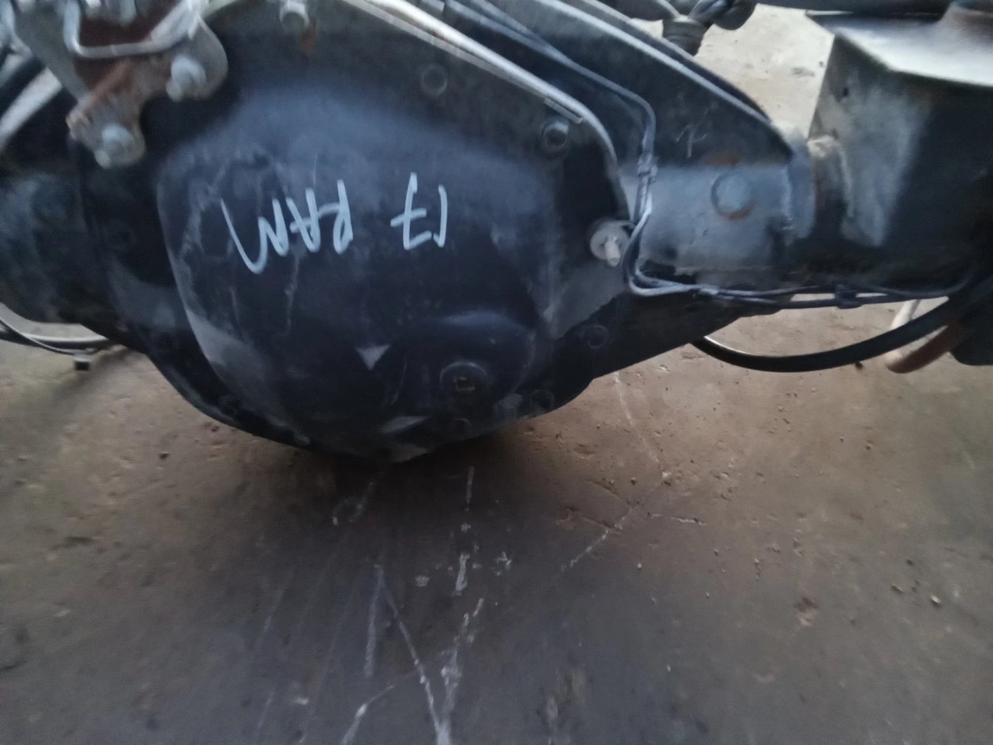 2014-2018 DODGE RAM 2500 REAR END DIFFERENTIAL AXLE CARRIER 4X4 5146385AL