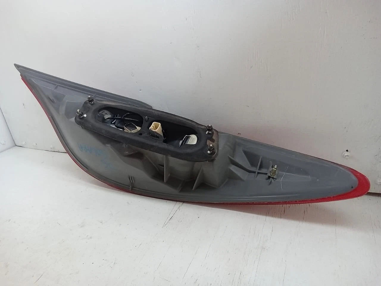 2004-2006 TOYOTA SOLARA TAIL LIGHT REAR LAMP LEFT DRIVER SIDE 06-67L, 0667L, AIP2RST
