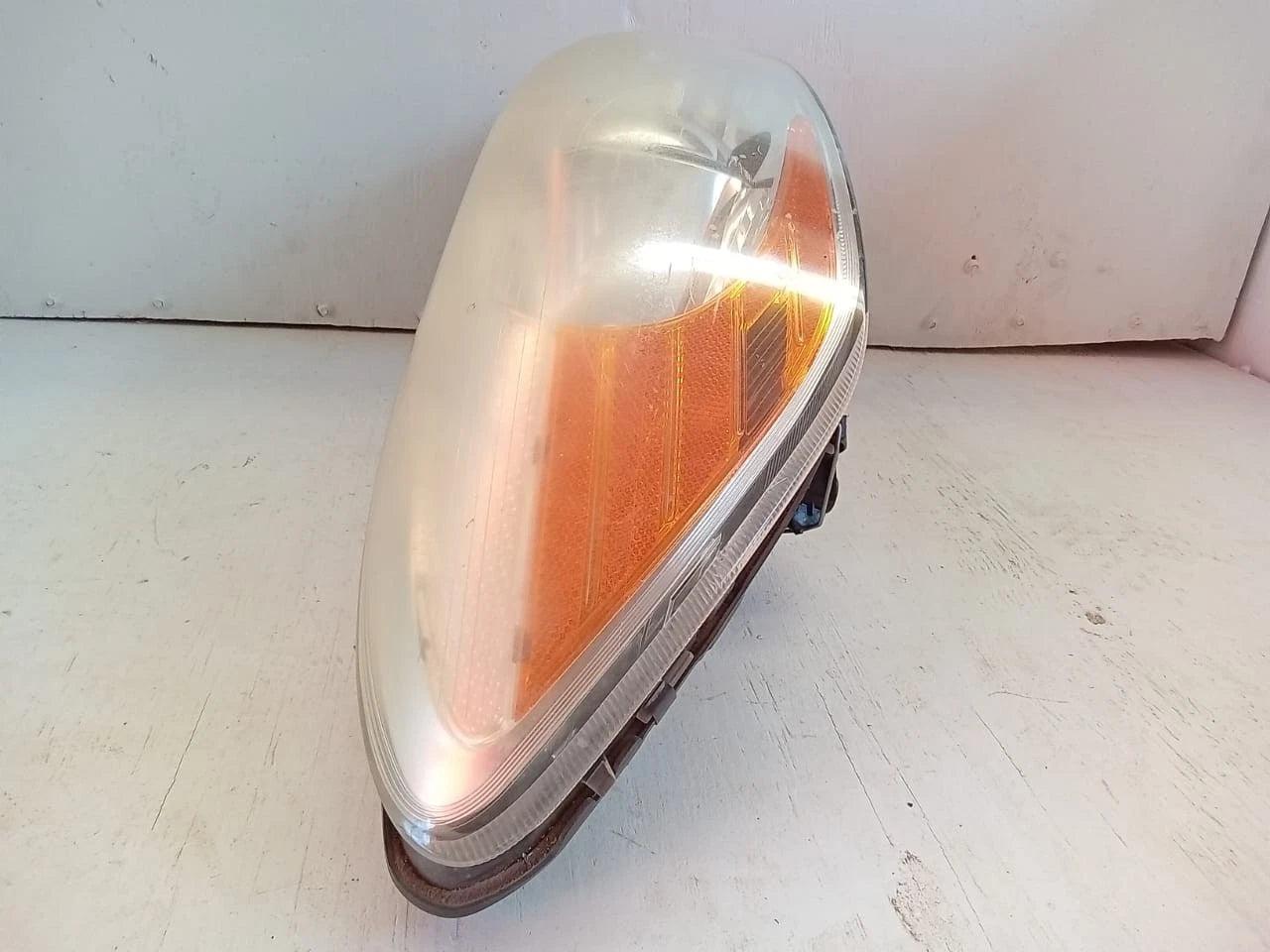 2011 - 2013 VOLVO C30 T5 HEADLIGHT HEADLAMP RIGHT PASSENGER SIDE - LE08F6184