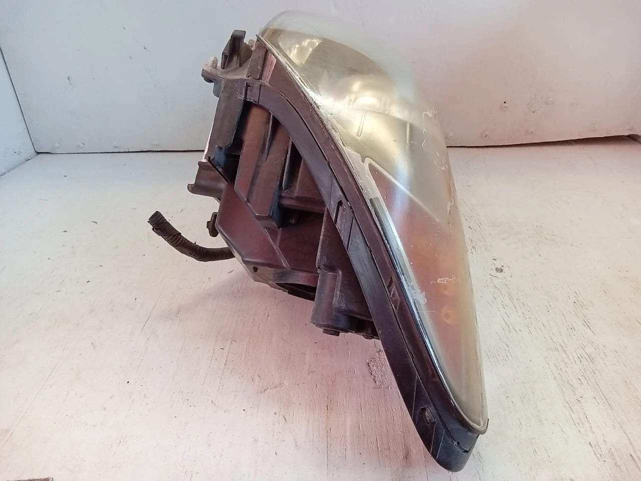 2011 - 2013 HYUNDAI EQUUS HEADLIGHT HEADLAMP LEFT DRIVER SIDE - 00040547 921013N030
