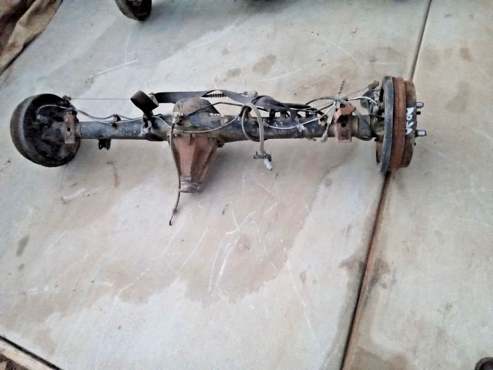 00-06 TOYOTA TUNDRA ACC CAB (1.5 DOORS) 4.7L 4WD 4X4 REAR END DIFFERENTIAL AXLE