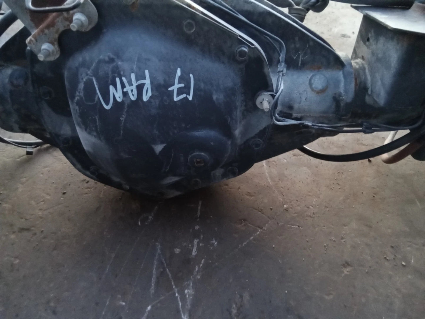 2014-2018 DODGE RAM 2500 REAR END DIFFERENTIAL AXLE CARRIER 4X4 5146385AL
