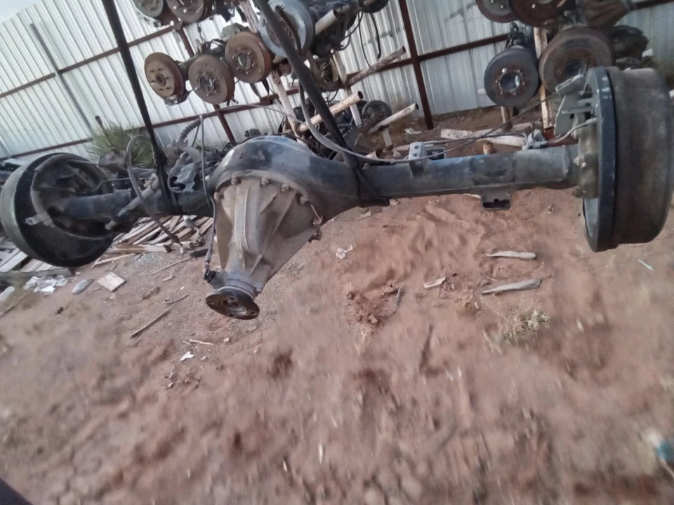 2001 2002 Nissan Frontier 3.3L V6 REAR END DIFFERENTIAL AXLE W/ LOCKER 4.636