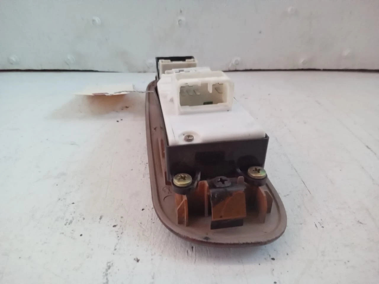 00-06 TOYOTA TUNDRA DRIVER SIDE MASTER POWER WINDOW SWITCH WOOD GRAIN 742020C020