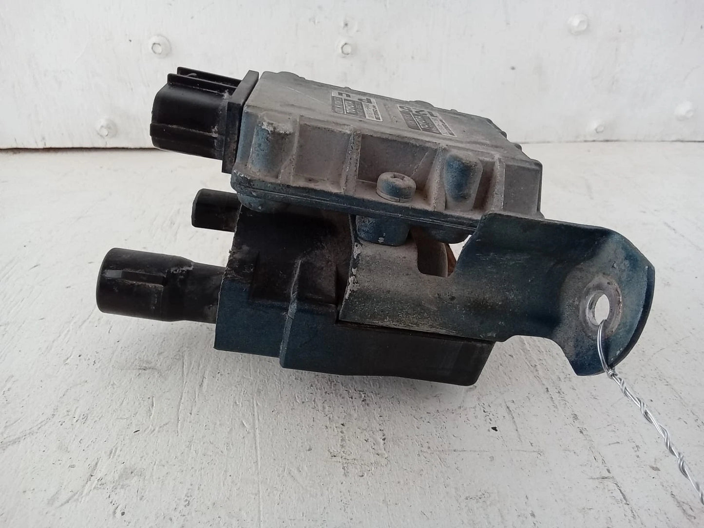 1989-1991 TOYOTA PICKUP 4RUNNER V6 3.0L IGNITION COIL IGNITER ASSY 19070-35230