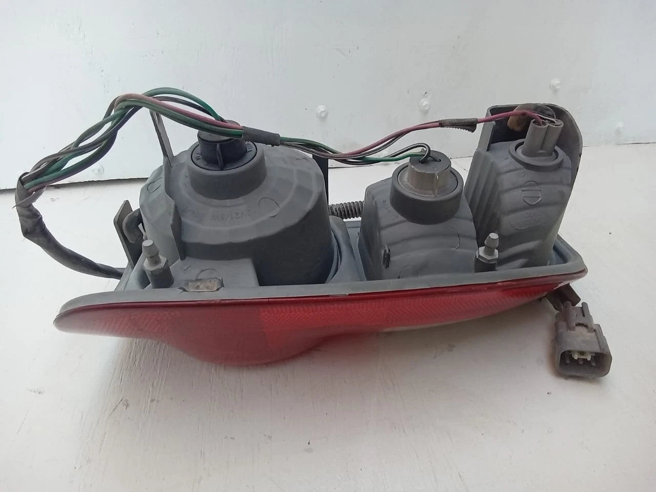 2005-2006 TOYOTA TUNDRA TAIL LIGHT REAR LAMP LEFT DRIVER SIDE ACCESS CAB TY809B000R