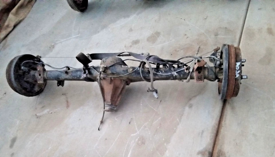 00-06 TOYOTA TUNDRA ACC CAB (1.5 DOORS) 4.7L 4WD 4X4 REAR END DIFFERENTIAL AXLE