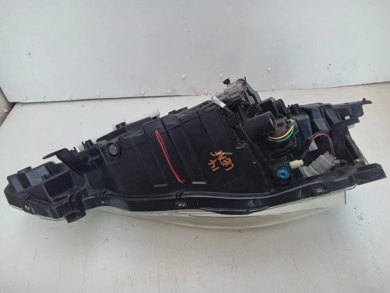 2013 - 2017 NISSAN LEAF HEADLIGHT HEADLAMP LEFT DRIVER SIDE - 260603NF0A