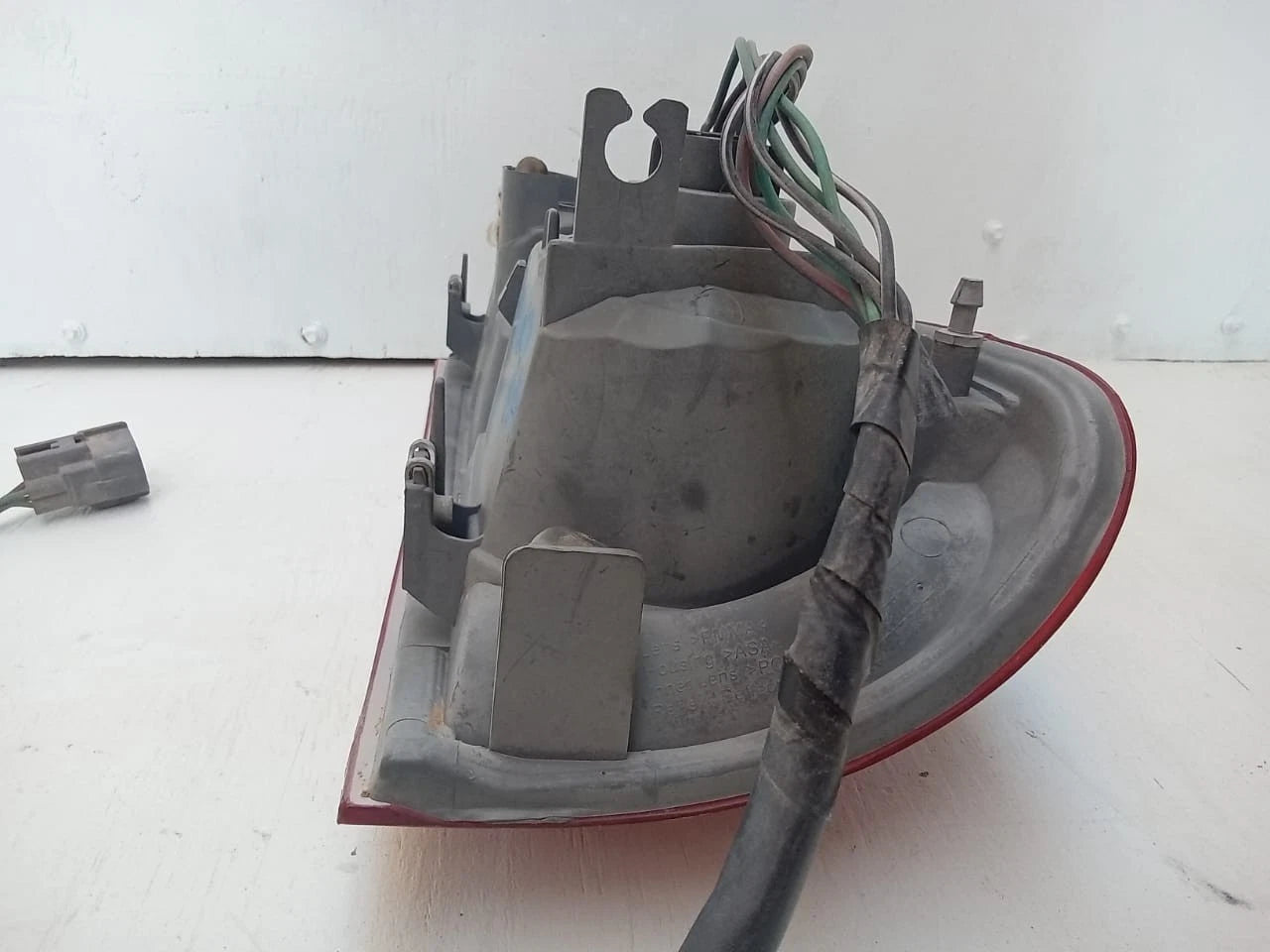 2005-2006 TOYOTA TUNDRA TAIL LIGHT REAR LAMP LEFT DRIVER SIDE ACCESS CAB TY809B000R