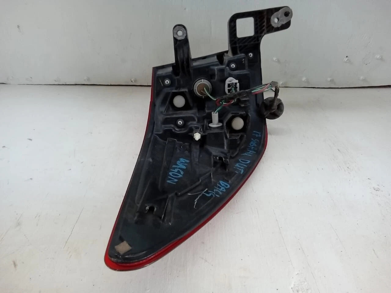 2015-2019 SUBARU OUTBACK WAGON TAIL LIGHT REAR LAMP RIGHT PASSENGER SIDE 84912AL05A